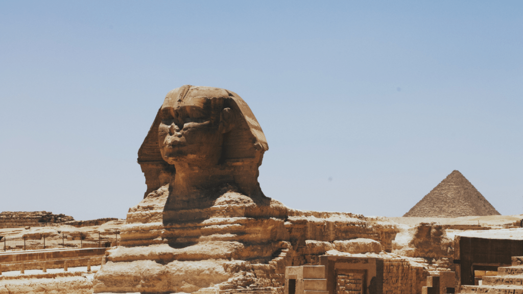 the sphinx and the pyramids of giza